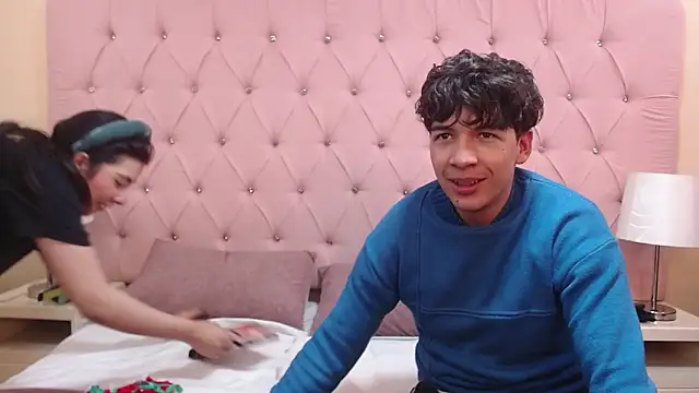 Snapshot of Desire_Ecstasy2 chatting on 31, 3, 2026 Desire Ecstasy2 online show from 31, 3, 2026