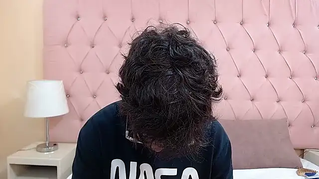 Snapshot of Desire_Ecstasy2 chatting on 29, 4, 2026 Desire Ecstasy2 online show from 29, 4, 2026