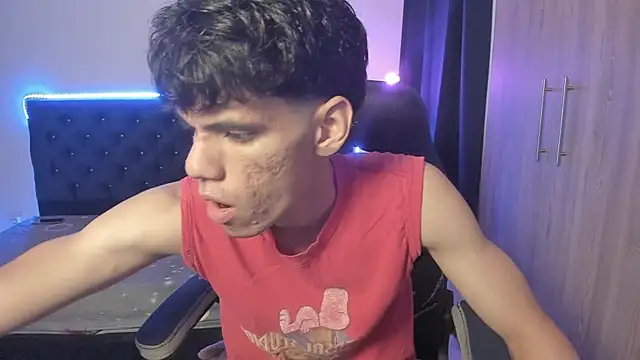 Snapshot of Josy_11 chatting on 11, 4, 2026 Josy 11 online show from 11, 4, 2026