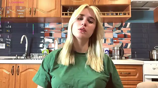 Snapshot of ivygenesis chatting on 24, 3, 2026 ivygenesis online show from 24, 3, 2026