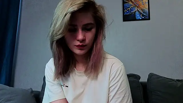 Snapshot of ivygenesis chatting on 25, 6, 2026 ivygenesis online show from 25, 6, 2026