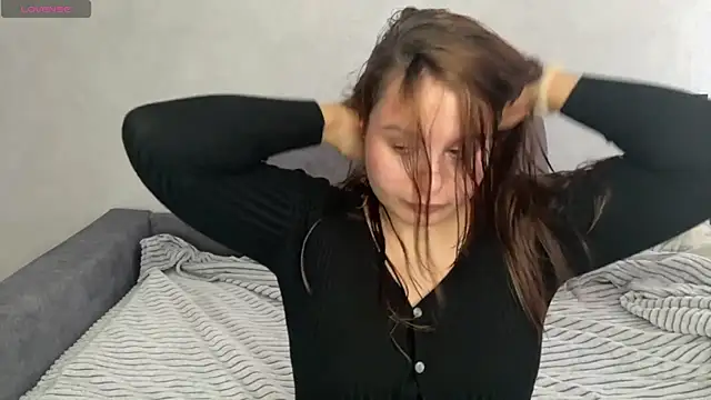 Snapshot of Ellaizatelly chatting on 15, 4, 2026 Ellaizatelly online show from 15, 4, 2026