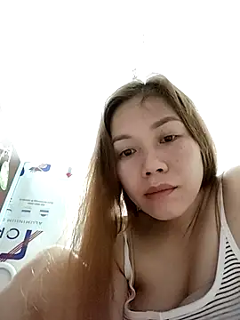 Snapshot of DawnG_x chatting on 18, 4, 2026 DawnG x online show from 18, 4, 2026
