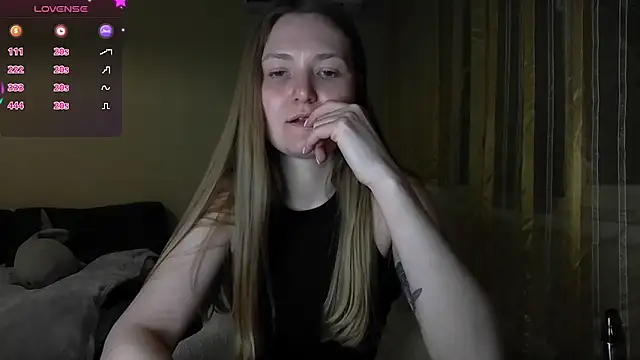 Snapshot of Belle_Brooks chatting on 3, 5, 2026 Belle Brooks online show from 3, 5, 2026