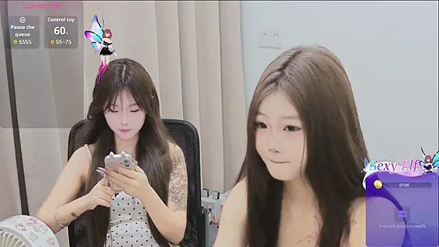 Snapshot of Angel-Sisters chatting on 19, 4, 2026 Angel-Sisters online show from 19, 4, 2026