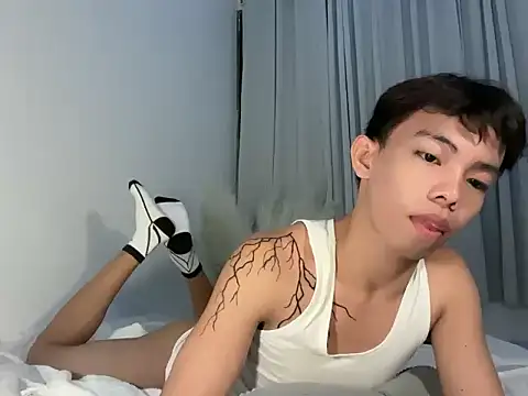 Snapshot of hottasianboy chatting on 18, 5, 2026 hottasianboy online show from 18, 5, 2026