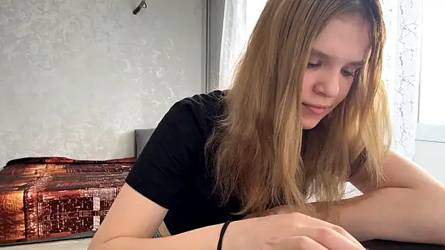 Snapshot of OlaTaulbee chatting on 14, 3, 2026 OlaTaulbee online show from 14, 3, 2026