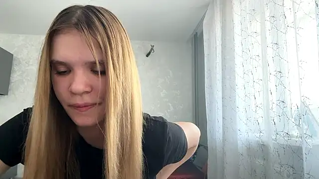 Snapshot of OlaTaulbee chatting on 15, 3, 2026 OlaTaulbee online show from 15, 3, 2026