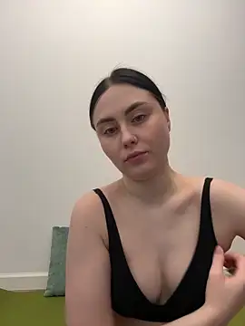 Snapshot of NoraLumi chatting on 25, 4, 2026 NoraLumi online show from 25, 4, 2026