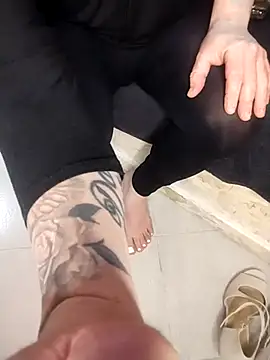 Snapshot of feetandcock85 chatting on 16, 3, 2026 feetandcock85 online show from 16, 3, 2026