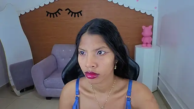 Snapshot of emily_smith_t chatting on 14, 5, 2026 emily smith t online show from 14, 5, 2026