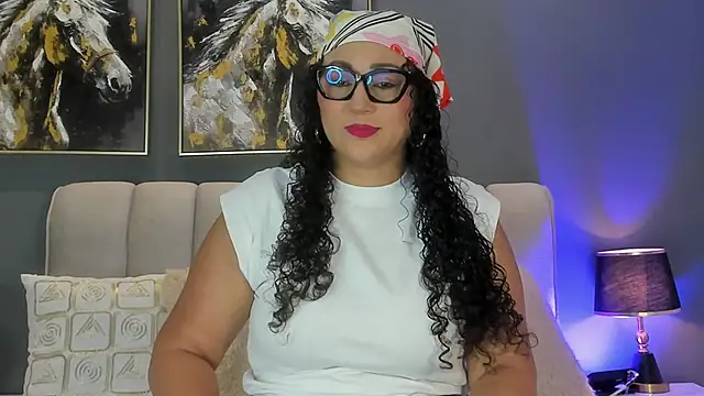 Snapshot of VaniaRouse chatting on 30, 4, 2026 VaniaRouse online show from 30, 4, 2026