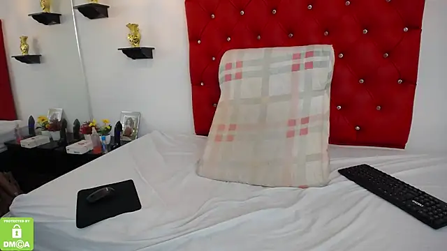 Snapshot of Tamarasweet_1 chatting on 9, 4, 2026 Tamarasweet 1 online show from 9, 4, 2026