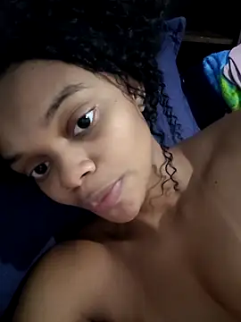 Snapshot of marialuiza2027 chatting on 25, 4, 2026 marialuiza2027 online show from 25, 4, 2026