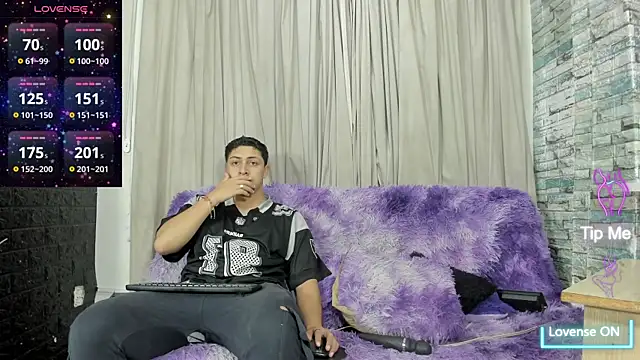 NoahAndBunny online show from 30, 6, 2026