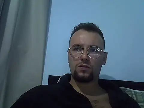 Snapshot of piazaocwb23 chatting on 5, 4, 2026 piazaocwb23 online show from 5, 4, 2026