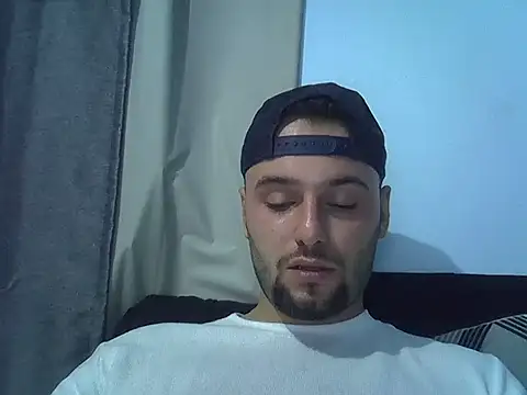 Snapshot of piazaocwb23 chatting on 8, 4, 2026 piazaocwb23 online show from 8, 4, 2026