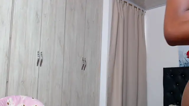 Snapshot of jax_f00x chatting on 15, 4, 2026 jax f00x online show from 15, 4, 2026