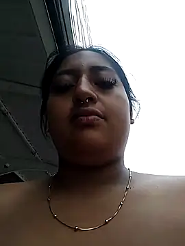 Snapshot of DestiinyBlack chatting on 5, 4, 2026 DestiinyBlack online show from 5, 4, 2026