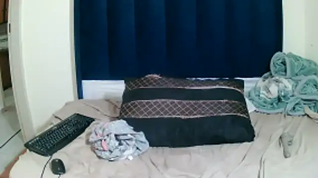 Snapshot of MelaniBbe chatting on 24, 4, 2026 MelaniBbe online show from 24, 4, 2026