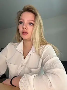 Snapshot of bettyloveu chatting on 25, 3, 2026 bettyloveu online show from 25, 3, 2026