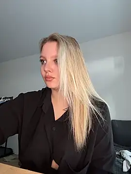 Snapshot of bettyloveu chatting on 26, 3, 2026 bettyloveu online show from 26, 3, 2026