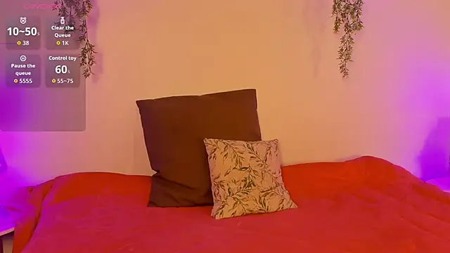 cuttie blondie online show from 15, 6, 2026