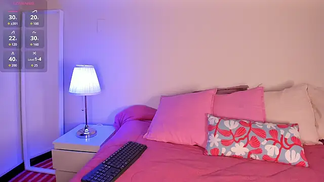 cuttie blondie online show from 22, 7, 2026