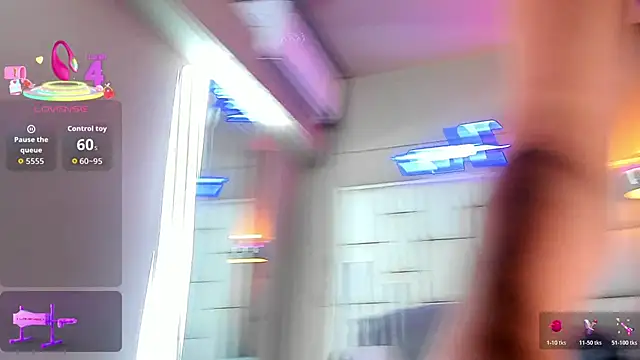 Snapshot of MiaCamille_ chatting on 21, 4, 2026 MiaCamille online show from 21, 4, 2026