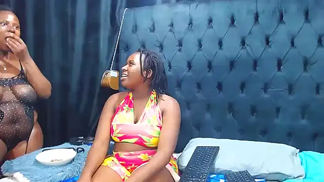 Snapshot of Dark_Slim_Thick chatting on 3, 6, 2026 Dark Slim Thick online show from 3, 6, 2026