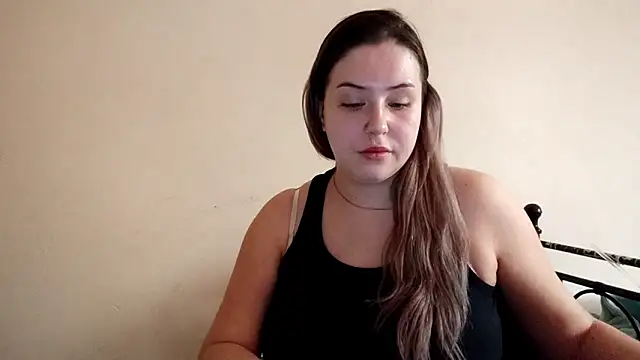 Snapshot of LolaSeduce chatting on 24, 4, 2026 LolaSeduce online show from 24, 4, 2026