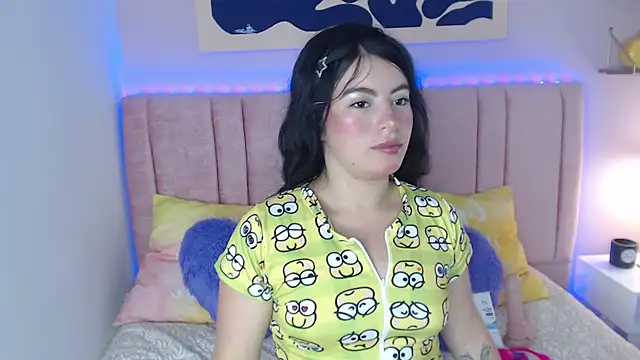 Snapshot of Zafiro_Brm chatting on 16, 4, 2026 Zafiro Brm online show from 16, 4, 2026