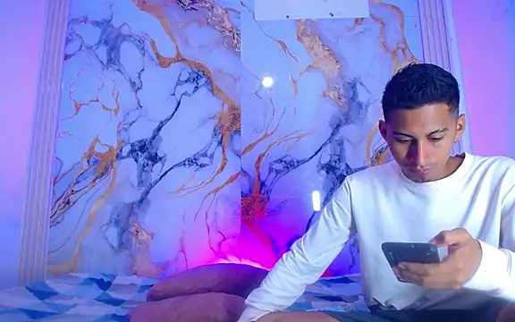 Snapshot of Boys_xxx_ chatting on 31, 3, 2026 Boys xxx online show from 31, 3, 2026