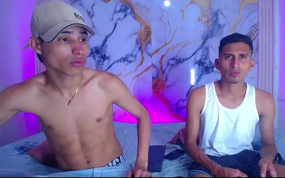 Snapshot of Boys_xxx_ chatting on 5, 4, 2026 Boys xxx online show from 5, 4, 2026