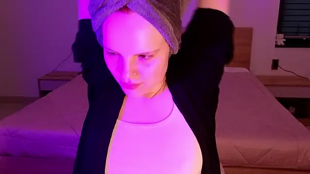 Snapshot of mollybossy chatting on 13, 3, 2026 mollybossy online show from 13, 3, 2026