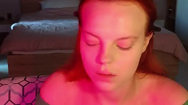 Snapshot of mollybossy chatting on 17, 3, 2026 mollybossy online show from 17, 3, 2026