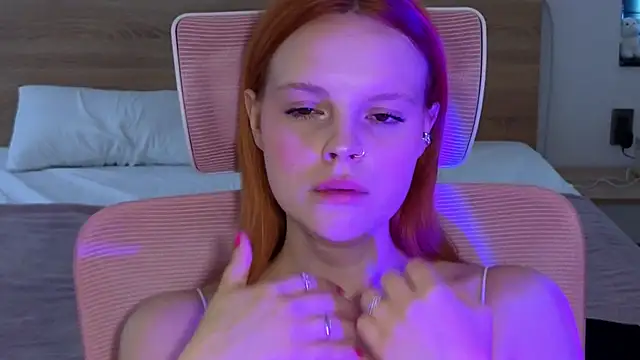 Snapshot of mollybossy chatting on 23, 3, 2026 mollybossy online show from 23, 3, 2026