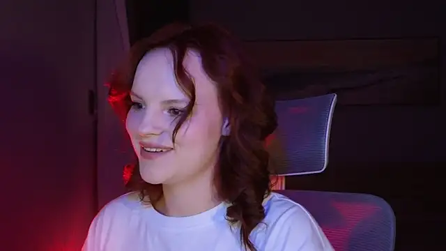 Snapshot of mollybossy chatting on 18, 4, 2026 mollybossy online show from 18, 4, 2026