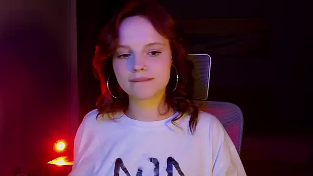 Snapshot of mollybossy chatting on 18, 4, 2026 mollybossy online show from 18, 4, 2026