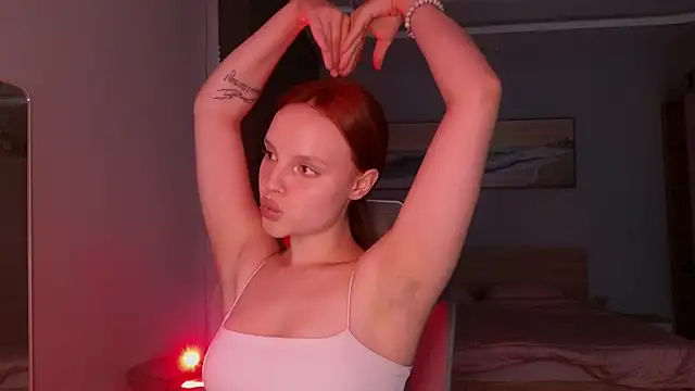 Snapshot of mollybossy chatting on 25, 4, 2026 mollybossy online show from 25, 4, 2026