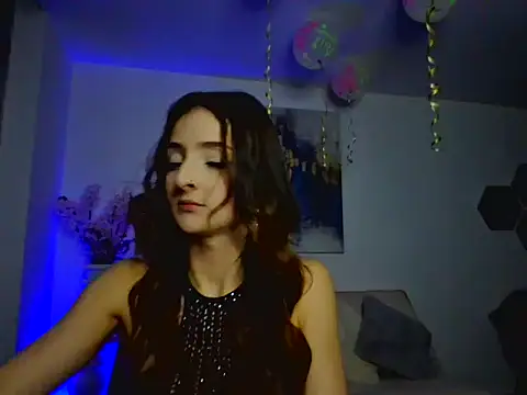 Snapshot of Lilyt_Cooper chatting on 24, 4, 2026 Lilyt Cooper online show from 24, 4, 2026