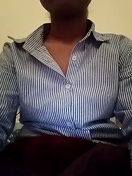 Snapshot of ritika_gupta02 chatting on 12, 4, 2026 ritika gupta02 online show from 12, 4, 2026