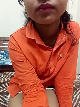 Snapshot of ritika_gupta02 chatting on 14, 4, 2026 ritika gupta02 online show from 14, 4, 2026