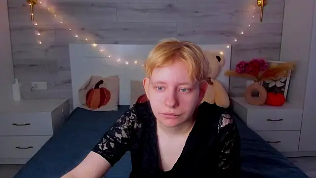 EloraBlu online show from 13, 3, 2026