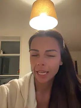 Snapshot of SweetLillySugar chatting on 10, 4, 2026 SweetLillySugar online show from 10, 4, 2026