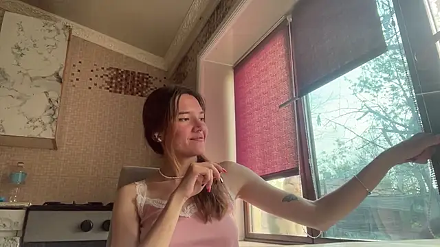 Snapshot of Lili_Kilian chatting on 4, 4, 2026 Lili Kilian online show from 4, 4, 2026
