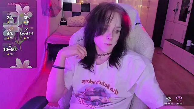 Snapshot of Simochka_w chatting on 1, 4, 2026 Simochka w online show from 1, 4, 2026