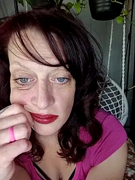 PurpleBunnyxo online show from 7, 5, 2026