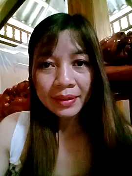 Snapshot of Yiyi102300 chatting on 24, 4, 2026 Yiyi102300 online show from 24, 4, 2026