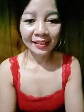 Snapshot of Yiyi102300 chatting on 17, 5, 2026 Yiyi102300 online show from 17, 5, 2026